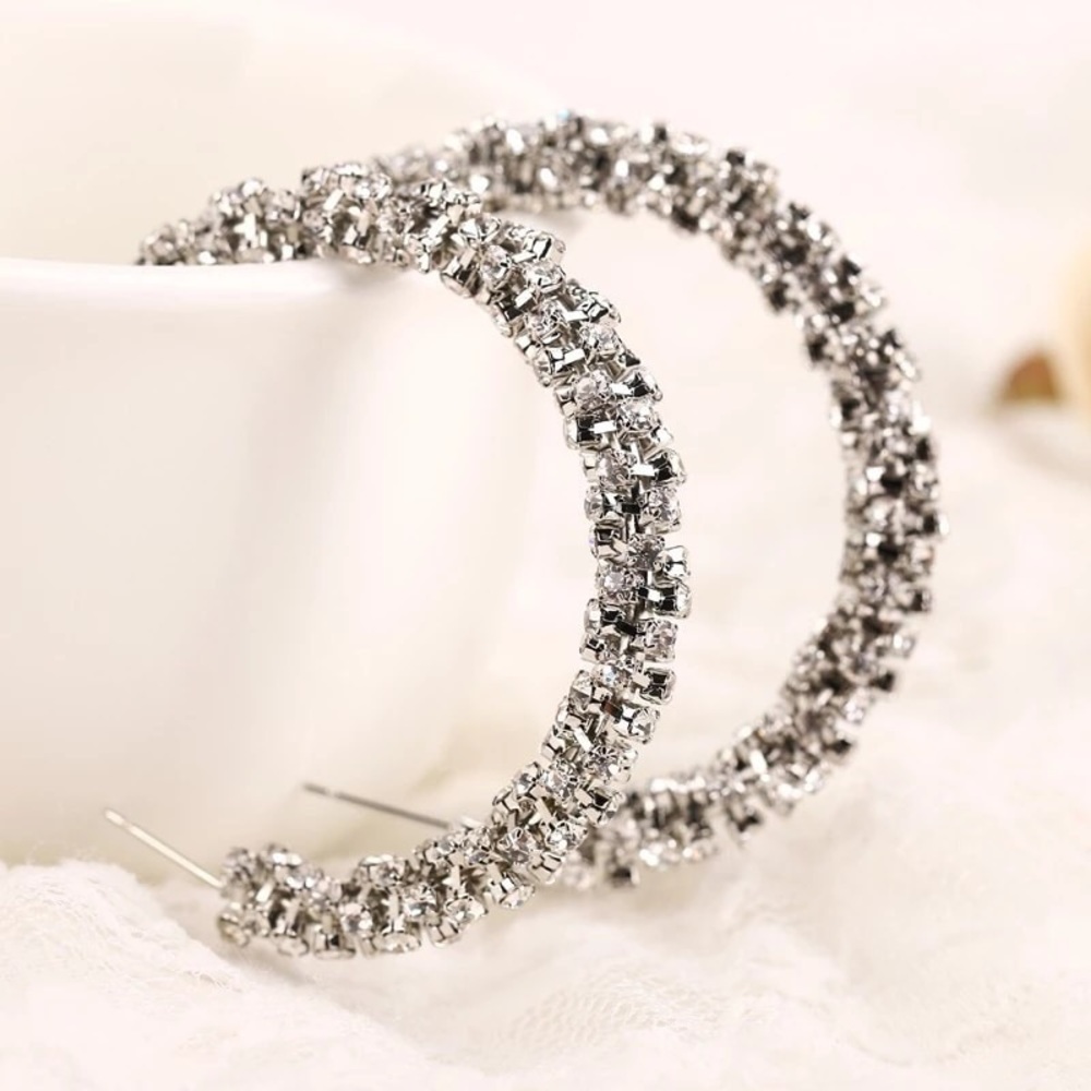 FINAL SALE ❗️ Sparkling Hoop Earrings - Picture 2 of 6